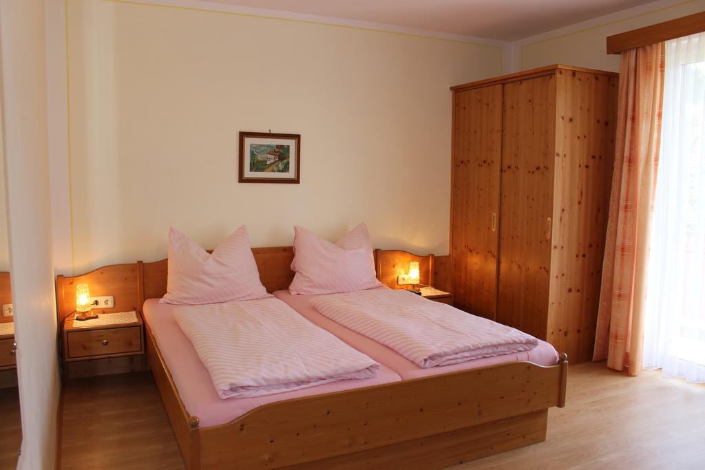 Appartement Gastehaus Sapetschnig à Faak am See Extérieur photo