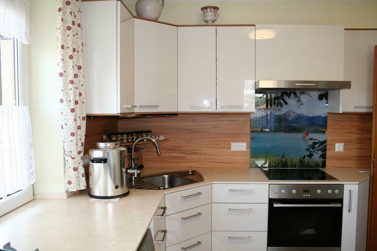Appartement Gastehaus Sapetschnig à Faak am See Extérieur photo