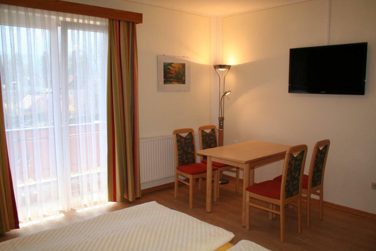 Appartement Gastehaus Sapetschnig à Faak am See Extérieur photo