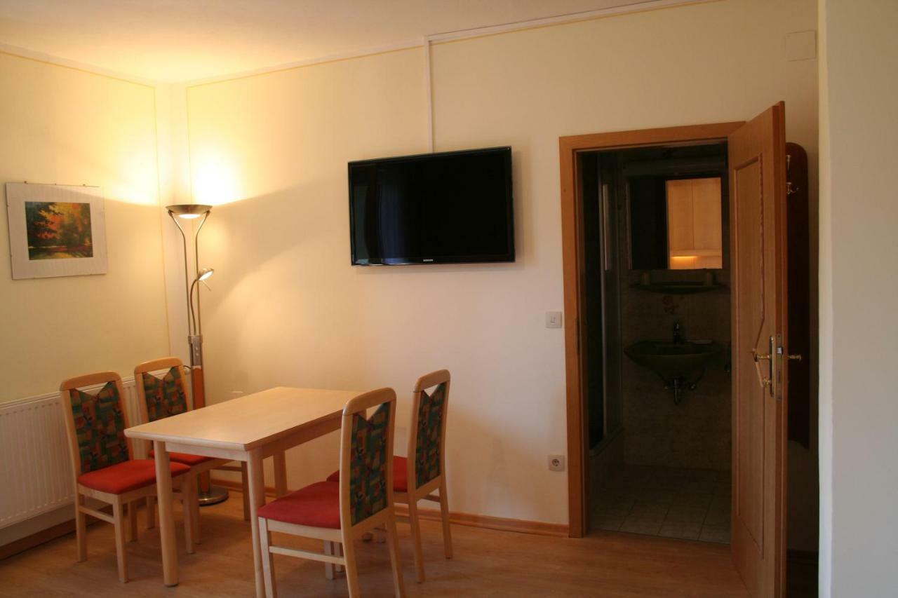 Appartement Gastehaus Sapetschnig à Faak am See Extérieur photo